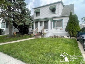 1273 Lindbergh St, Unit 2 in Wyandotte, MI - Building Photo