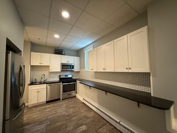 690 Lawrence St in Lowell, MA - Building Photo - Building Photo