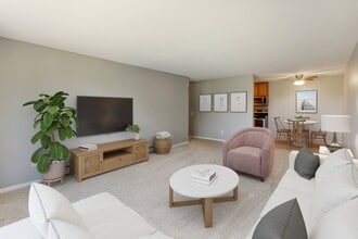 Heritage Hills in Bloomington, MN - Foto de edificio - Building Photo