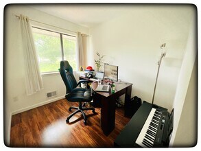 13 Quincy Cir in Dayton, NJ - Building Photo - Building Photo