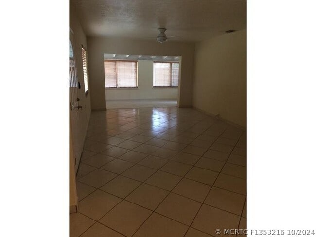 property at 1418 Dewey St