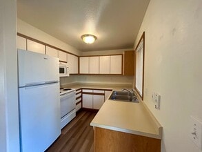 4241 Wintergreen Ln in Bellingham, WA - Building Photo - Building Photo