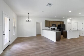 13615 Ball Park Rd in Walker, LA - Building Photo - Building Photo