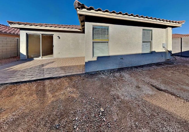 206 E Valley View Dr