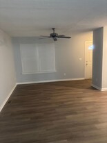 2123 W Muhammad Ali Blvd in Louisville, KY - Building Photo