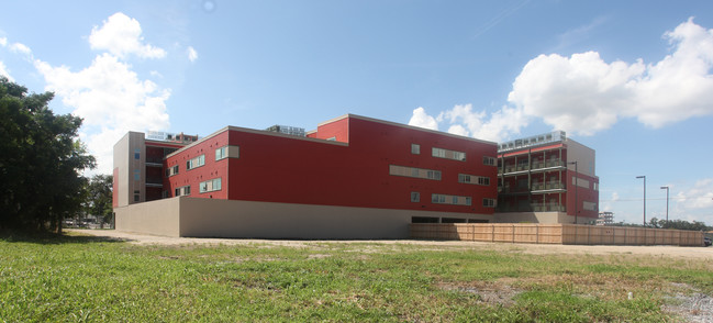 Rosa F. Keller Building in New Orleans, LA - Foto de edificio - Building Photo