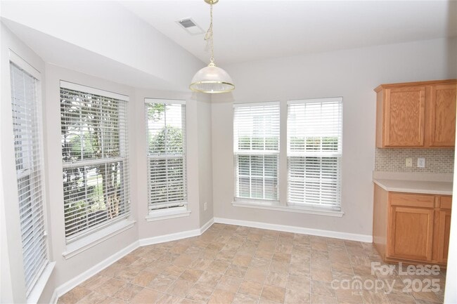 614 Bayou Cir in Lake Wylie, SC - Building Photo - Building Photo
