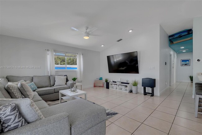 939 Plantation Rd in Key Largo, FL - Building Photo - Building Photo