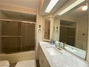 14715 Patrick Henry Rd in North Fort Myers, FL - Building Photo - Building Photo