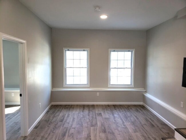 2 Bancroft Rd in Londonderry, NH - Building Photo - Building Photo