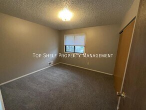 4211 E Ovid Ave in Des Moines, IA - Building Photo - Building Photo