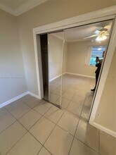 724 Moffett St in Hallandale Beach, FL - Building Photo - Building Photo