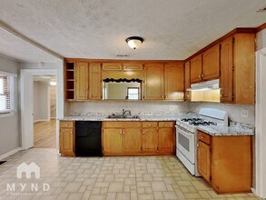 668 Scott Cir in Decatur, GA - Building Photo - Building Photo
