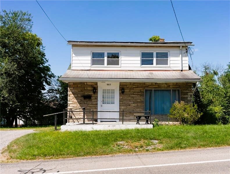 905 Perry Hwy in Pittsburgh, PA - Building Photo
