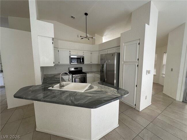 1585 Rowan Tree Dr in Las Vegas, NV - Building Photo - Building Photo