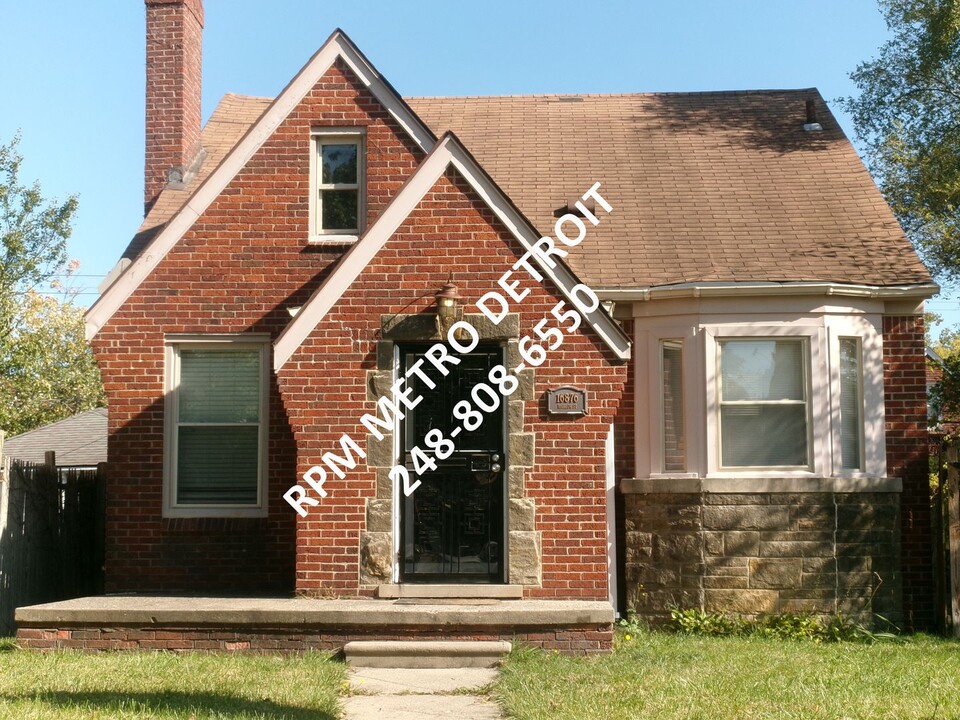 16876 Harlow Ave in Detroit, MI - Building Photo