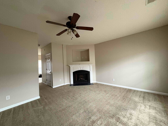 1744 Fielding Way in Hampton, GA - Building Photo - Building Photo