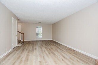 3233 Autumn Dr in Nashville, TN - Building Photo - Building Photo