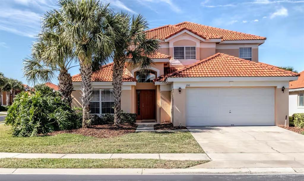 251 Hypolita Ave in Davenport, FL - Building Photo