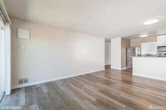 646 Corbett Ave, Unit 305 in San Francisco, CA - Foto de edificio - Building Photo