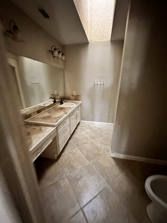 10090 SE 106th Ln in Belleview, FL - Building Photo - Building Photo