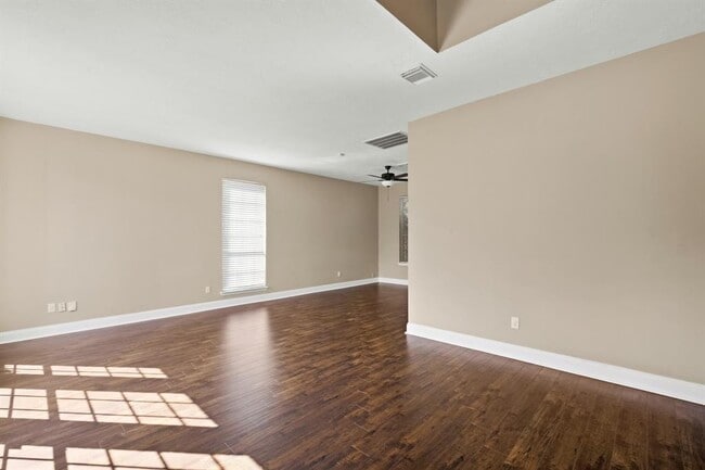 16035 Capistrano Falls Dr in Friendswood, TX - Building Photo - Building Photo