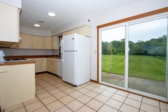 219 Coulter St in Creston, OH - Building Photo - Building Photo