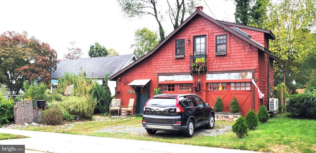 264 Lake St in Haddonfield, NJ - Building Photo