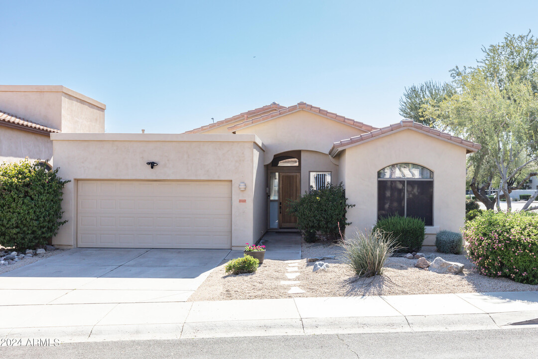 15052 N 100th Pl in Scottsdale, AZ - Building Photo