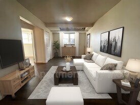 2 Balsam Ave S in Hamilton, ON - Building Photo