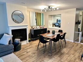 537 N Adams St, Unit 217 in Glendale, CA - Building Photo