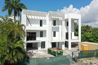 3550 E Glencoe St in Miami, FL - Building Photo - Building Photo