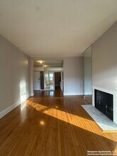 480 Commonwealth Ave, Unit 2R in Boston, MA - Foto de edificio - Building Photo