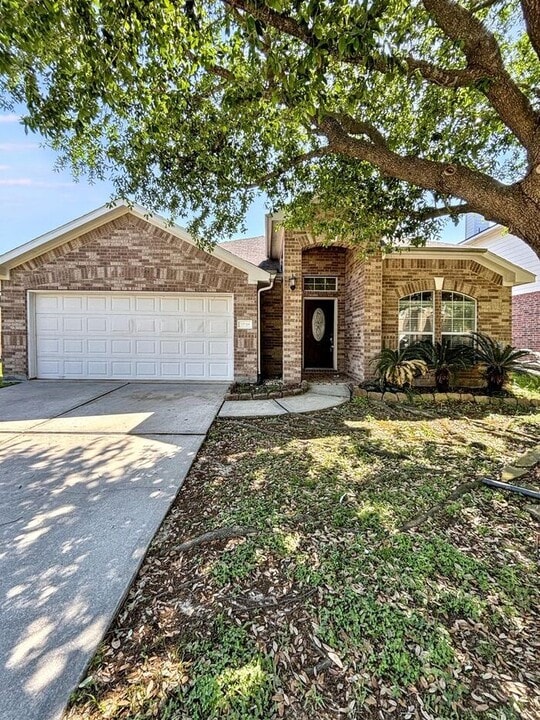 20118 Niagra Falls Dr in Tomball, TX - Building Photo