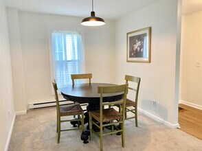 59 Van Dam St-Unit -2 in Saratoga Springs, NY - Building Photo - Building Photo