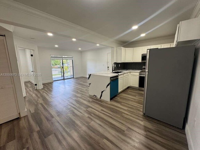 property at 300 Palm Cir W