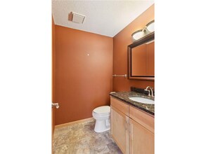 10829 Forestview Cir in Eden Prairie, MN - Building Photo - Building Photo