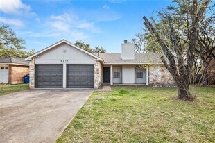 6211 Sunkist Ln in Austin, TX - Building Photo