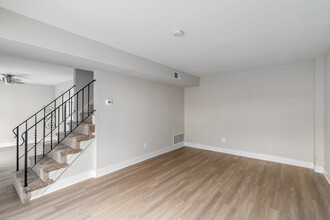 Buckingham Place in Newark, DE - Building Photo - Interior Photo