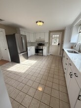 6 Wells Farm Dr in Wethersfield, CT - Building Photo - Building Photo