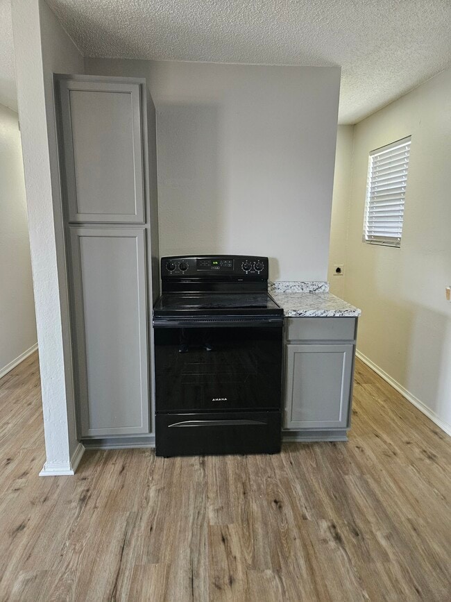 1830 N Troost Ave in Tulsa, OK - Foto de edificio - Building Photo