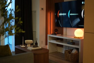 300 Front St W, Unit SI ID1403778P in Toronto, ON - Building Photo - Building Photo