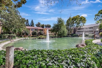 946 Kiely Blvd in Santa Clara, CA - Building Photo - Building Photo