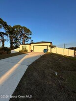 893 Altura Ave SE in Palm Bay, FL - Building Photo