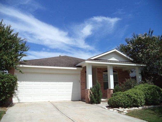 2903 Windy Hollow Ln