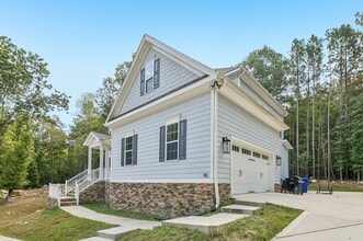 92 Sheila Ct in Pittsboro, NC - Building Photo - Building Photo