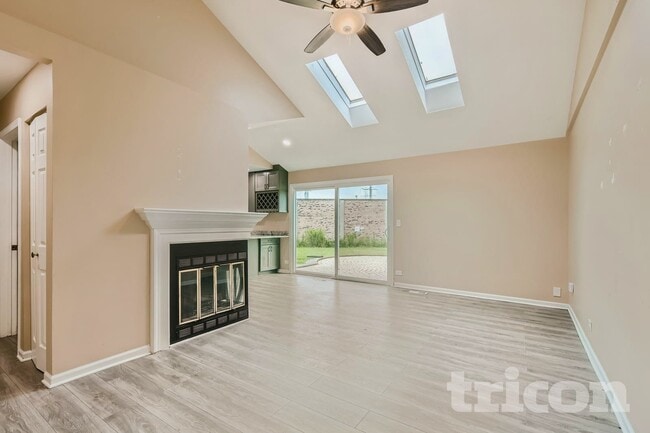 3261 Bremerton Ln in Aurora, IL - Building Photo - Building Photo