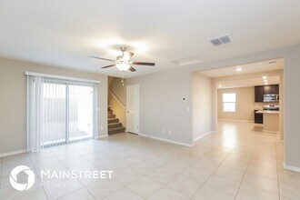 8235 W Albeniz Pl in Phoenix, AZ - Building Photo - Building Photo