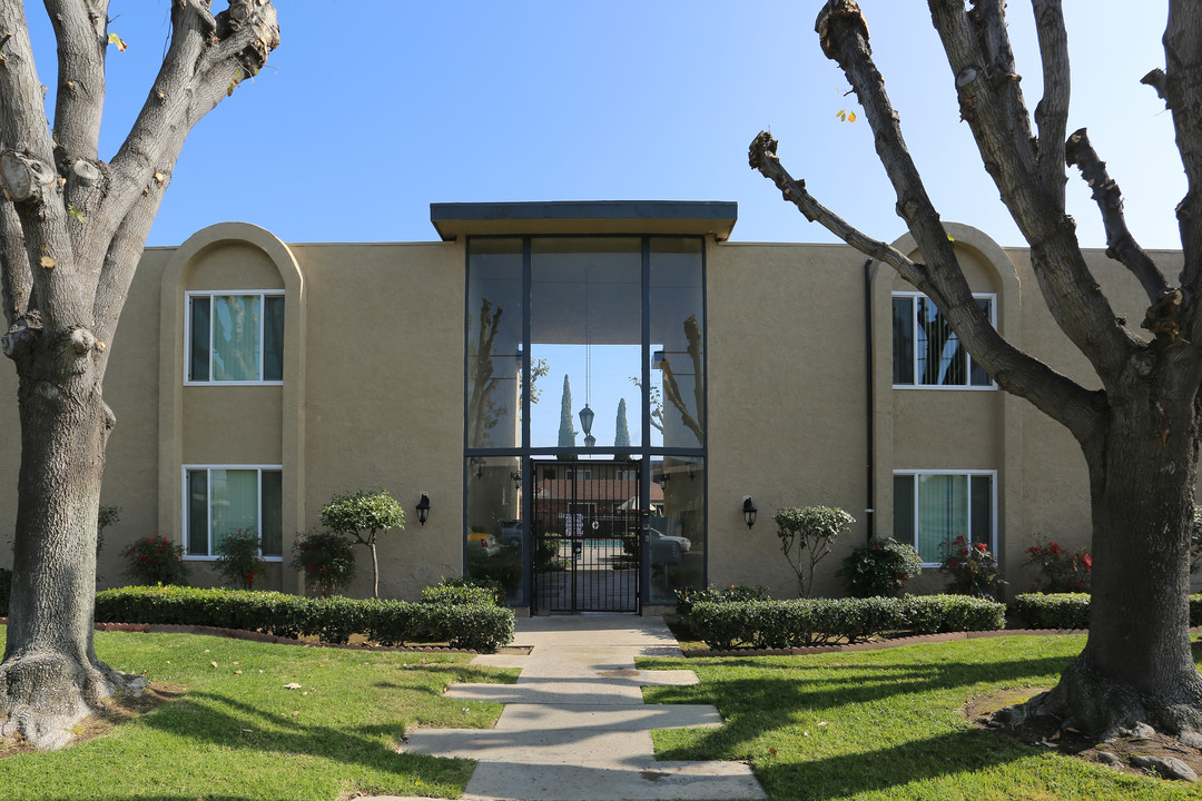 Shady Lane Apartments in El Cajon, CA - Foto de edificio