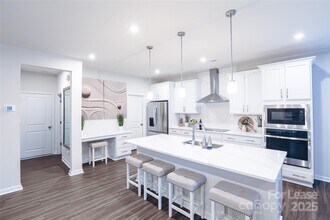 526 Myrick Aly in Charlotte, NC - Building Photo - Building Photo